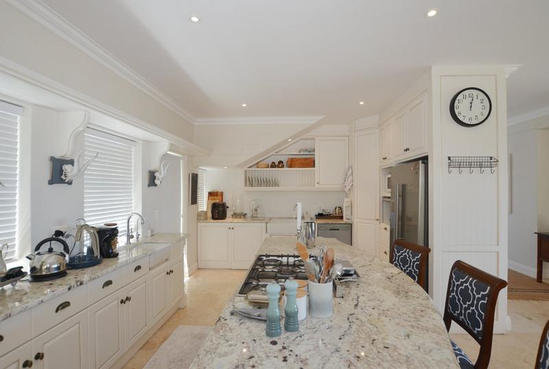 4 Bedroom Property for Sale in Pearl Bay Western Cape